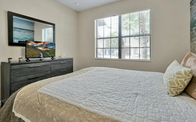 5424 Solterra Circle, Davenport,5beds