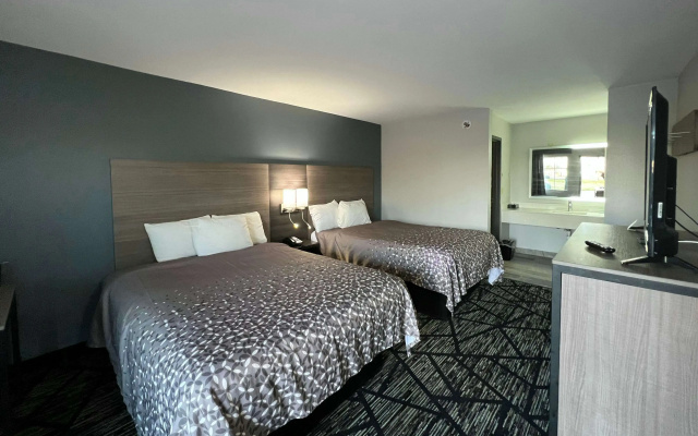 Super 8 by Wyndham Sulphur South
