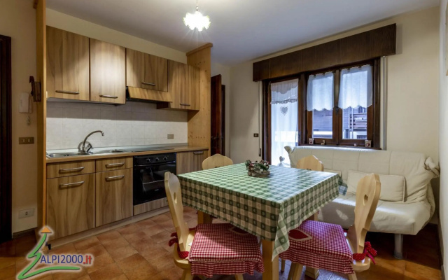 MARI, small three room apartment. (022036-AT-065138)-371 MARI
