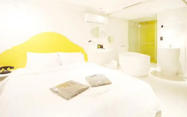 Echae Hotel 3 Sinchon