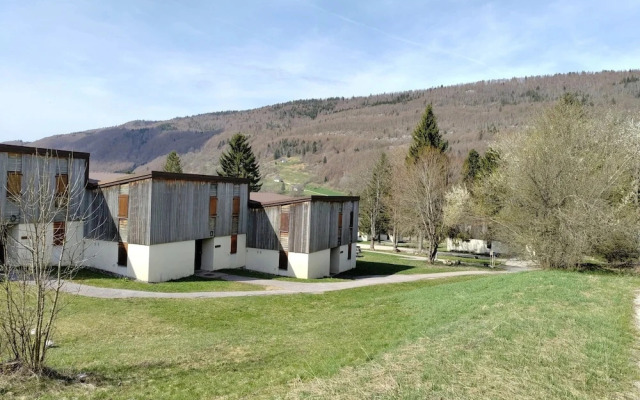 Large Stay Near Lelex Shops