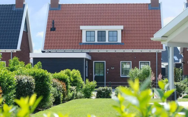 Villa in Colijnsplaat by the Sea & Sauna