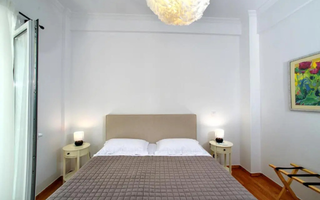 Acropolis area family friendly 2bdr apartment