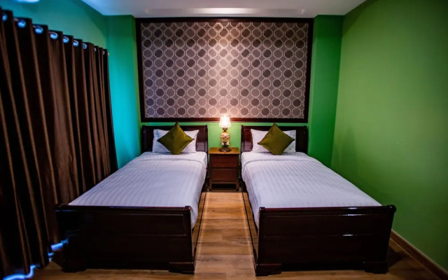 Chunlee Grand Hotel