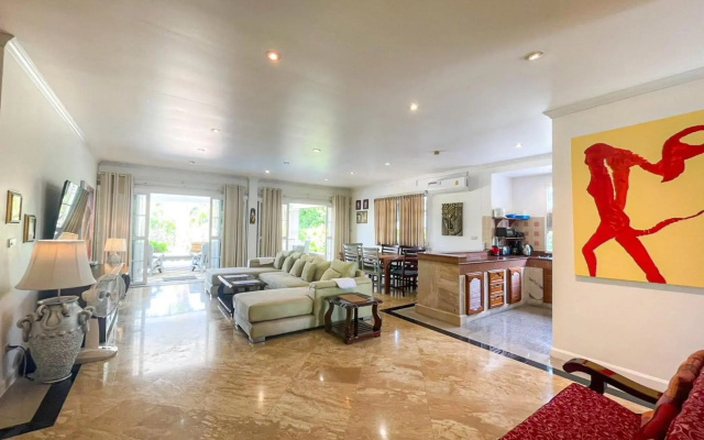 Laguna Villa 2