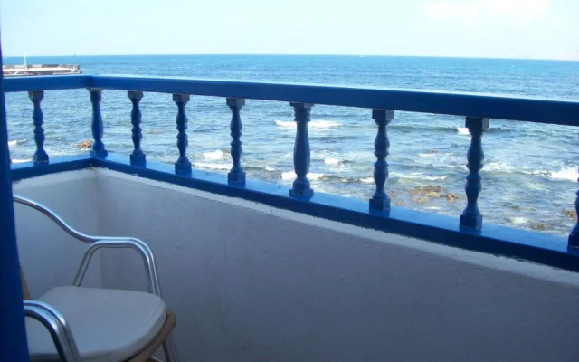 Absolute Beachfront Apartment