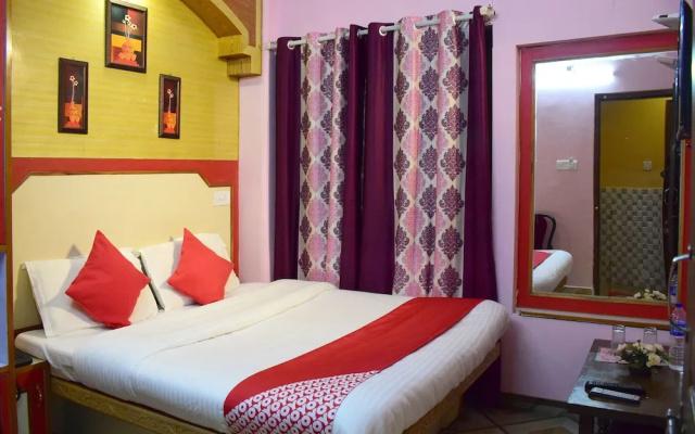 OYO 10694 Hotel Royal Inn