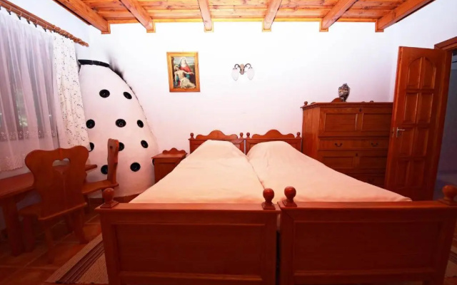 Ócsárdi Tópanzió
