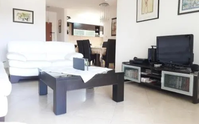 keren apartment