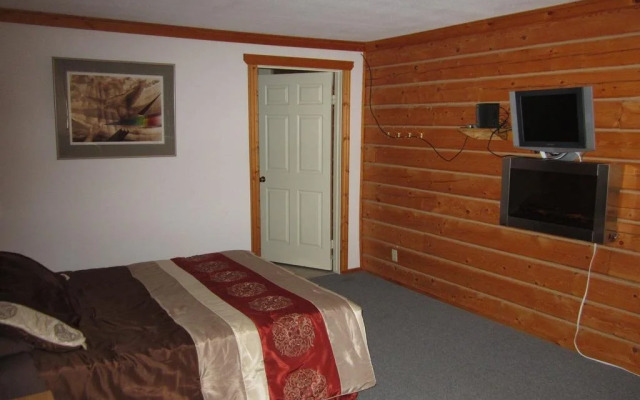 Spirit Lake Lodge