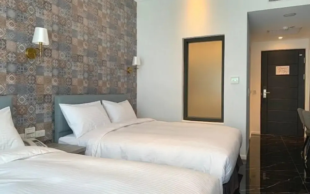 Champ de Roses Hotel