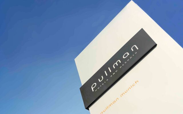 Отель Pullman Munich (ex. Renaissance) Мюнхен вид на фасад