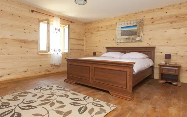 Apartments Taheli