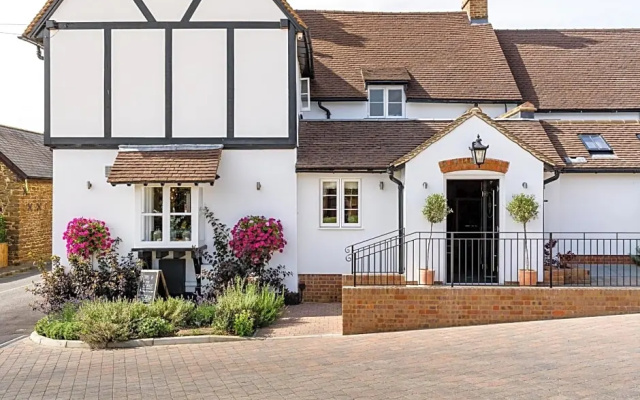 The George Inn