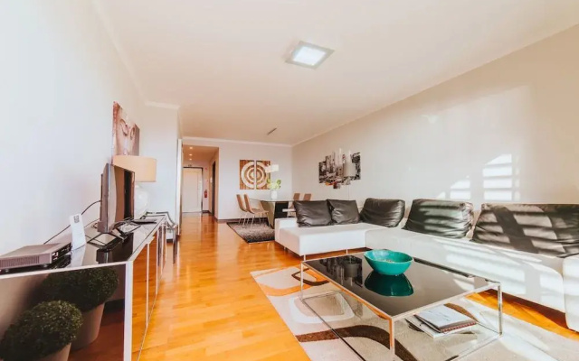 Oceanside Terrace Apartment by Holiday Rental Management