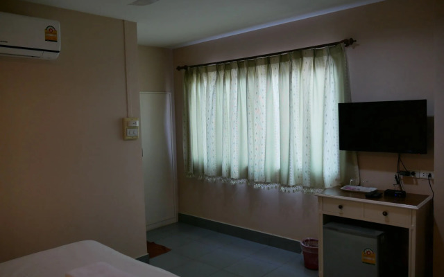 All Day Hotel