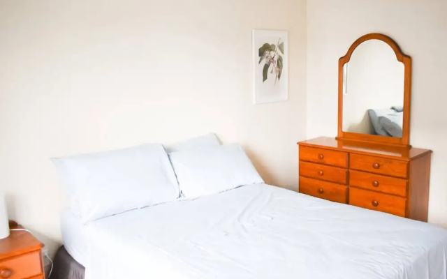 Stunning 2 Bedroom CBD Apartment