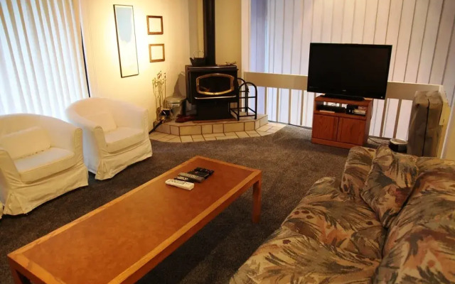 Mammoth West #116 Condo
