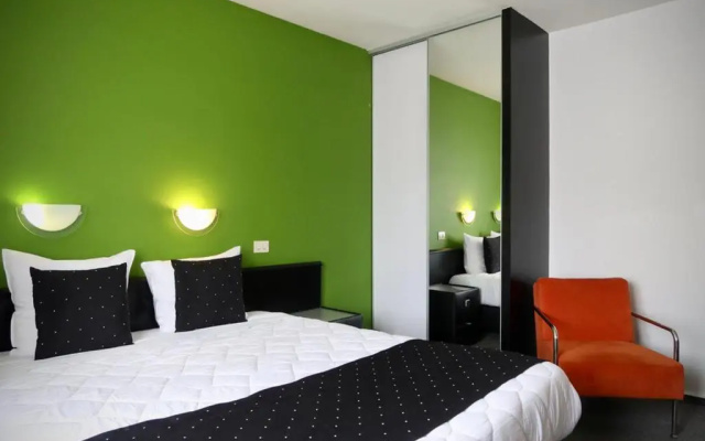 Hotel Adoma
