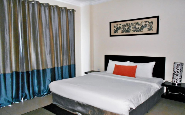 Butterfly Hotel Suites
