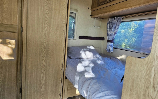 Unplugged Caravan Retreat Near the Sea