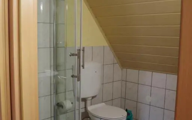 Wirtschaft & Pension Zum Huthaus