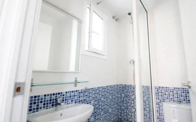 Habitat Apartments Beach Studio
