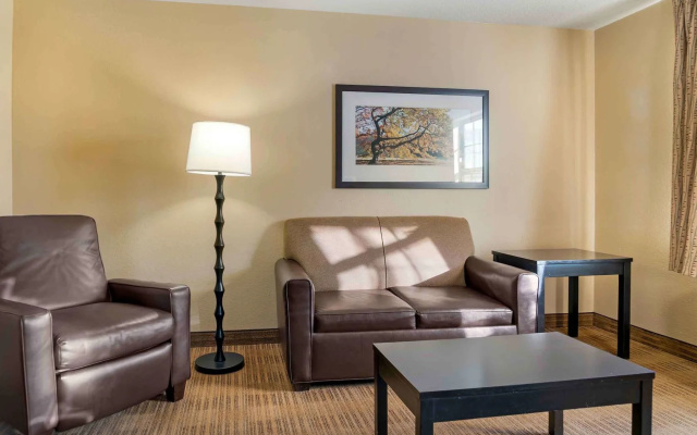 Extended Stay America Select Suites Detroit Farmington Hills