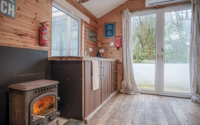 The Lodge - 1 Bedroom - Freshwest Beach Retreat