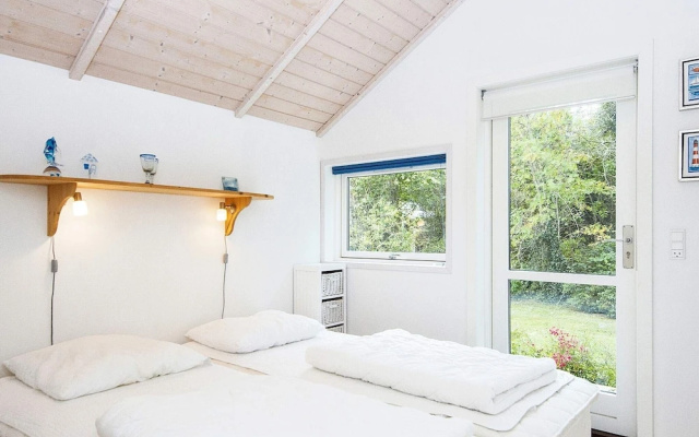 8 Person Holiday Home in Allingabro-by Traum