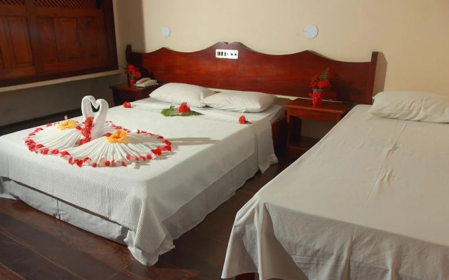 Oasis Praia Hotel