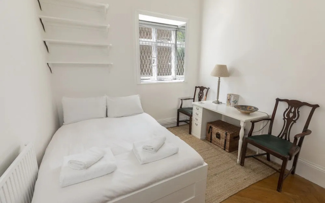 Fabulous 2BR in Kensington, Near Holland Park