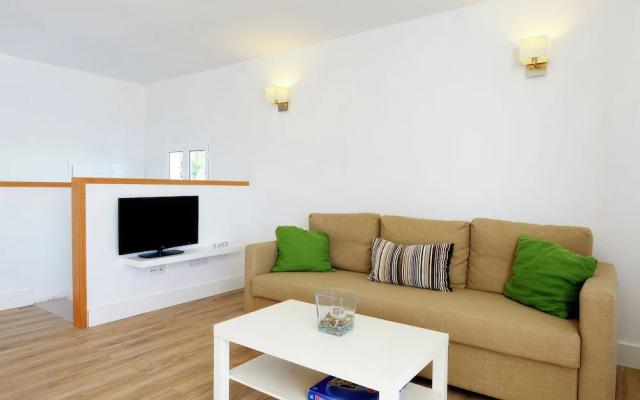 Spacious Villa in Puerto del Carmen With Swimming Pool