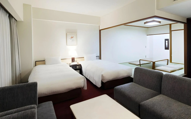 Resorpia Kumihama