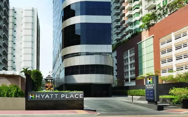 Отель Hyatt Place Bangkok Sukhumvit Бангкок вид на фасад