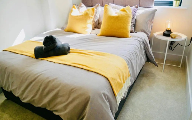 Luxury 3 bedroom Apartment near Bournemouth Beach & Poole