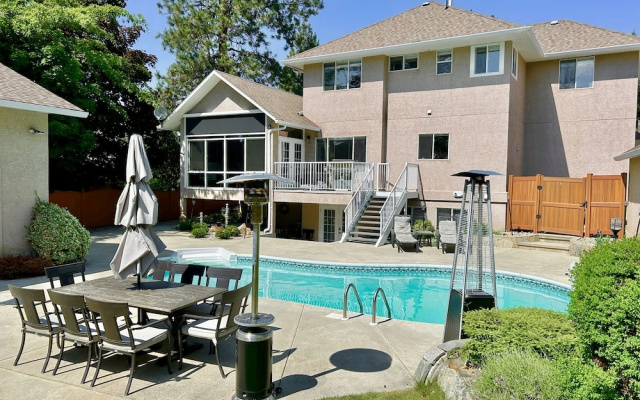 Vintner's Nook B&B