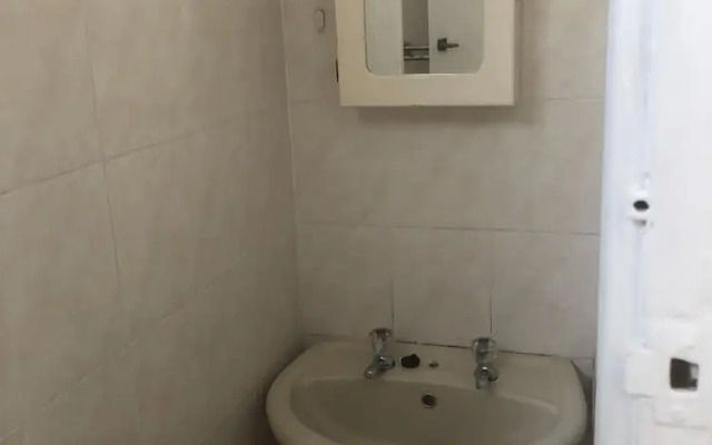 Parkview Hotel Room 318