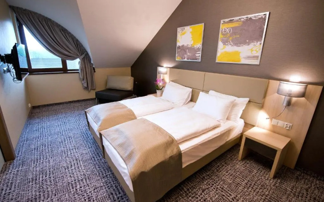 Molo Resort Hotel