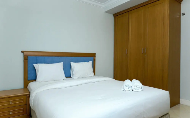 Best Price 3BR at Batavia Apartment