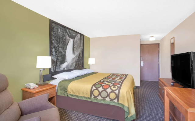 Super 8 Riverton