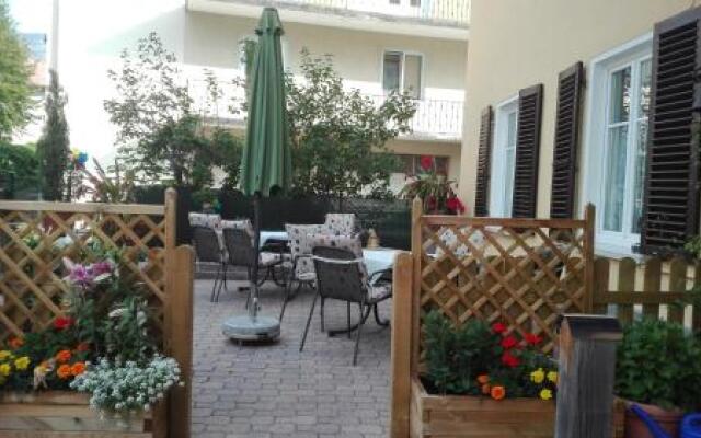 Haus Stadt Prag In Bad Ischl Austria From 163 Photos Reviews