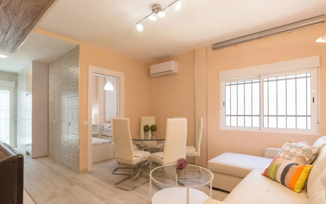 Malagasuite Bajondillo Beach Apartment