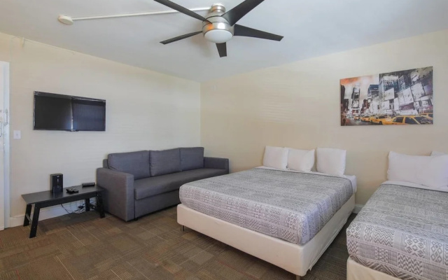 Amazing Apartment Mins From South Beach Strip!