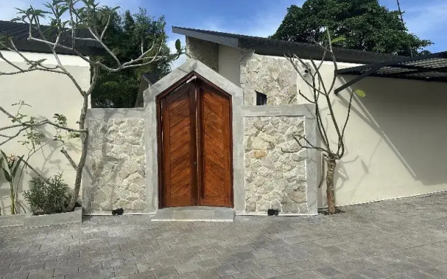 Nawan Nusa Dua Bali By Zuzu