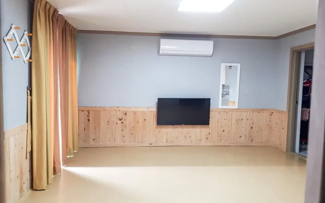 Gangneung Gongju Pension
