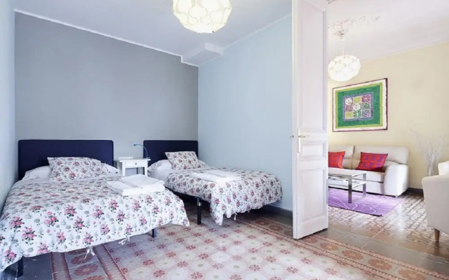 Rambla Paris Apartment