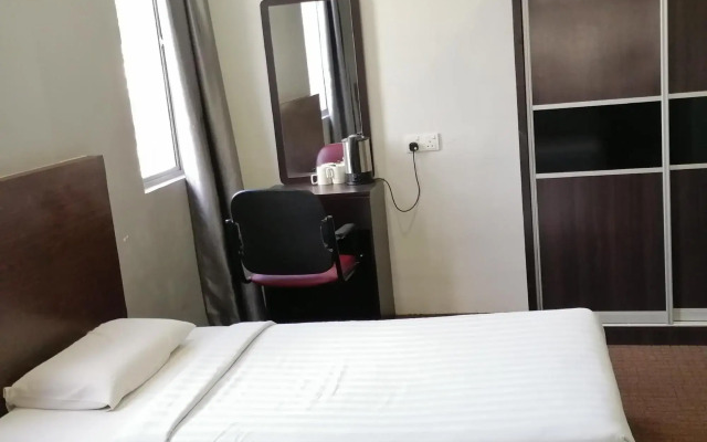 P Line Hotel
