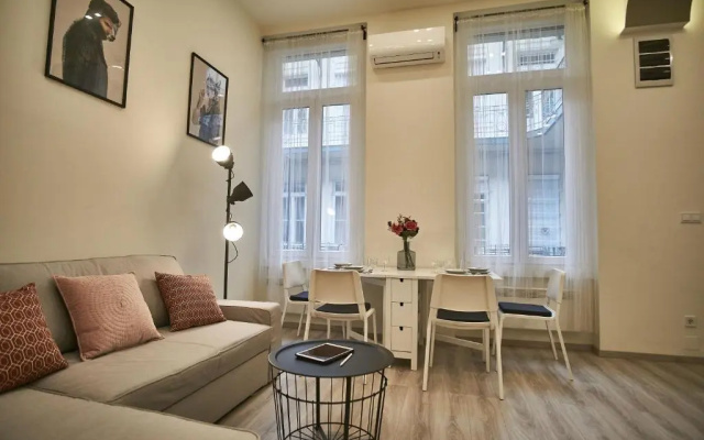 F4 Design Apartment- Budapest
