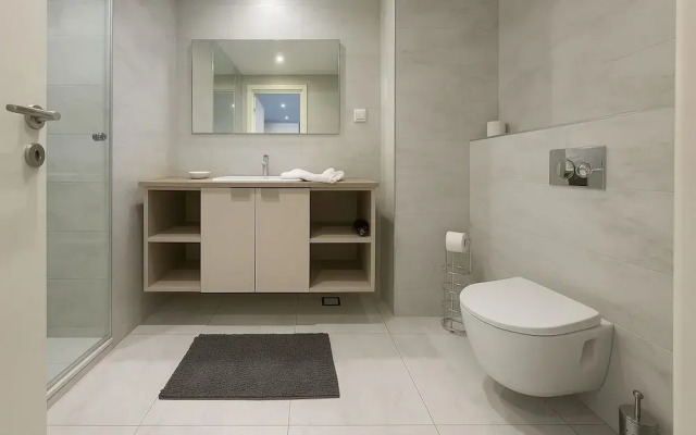 Queen's Park Residence Apartments